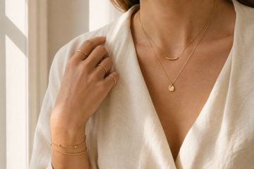 How to Choose Jewelry for Your Neckline