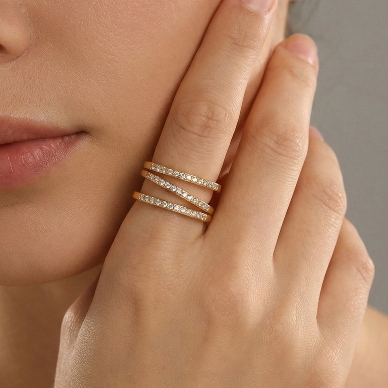 Zircon-Inlay Geometric Ring