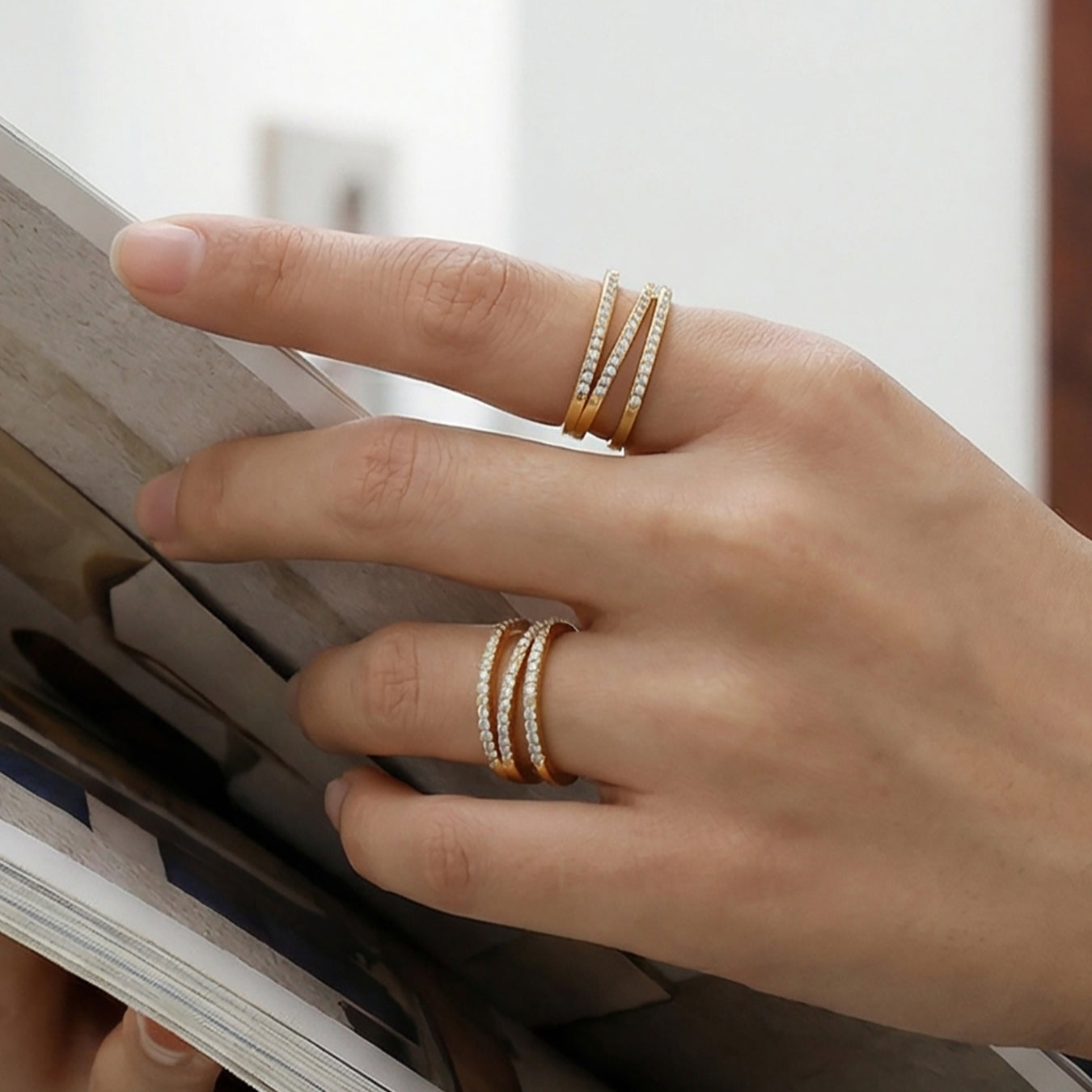 Zircon-Inlay Geometric Ring