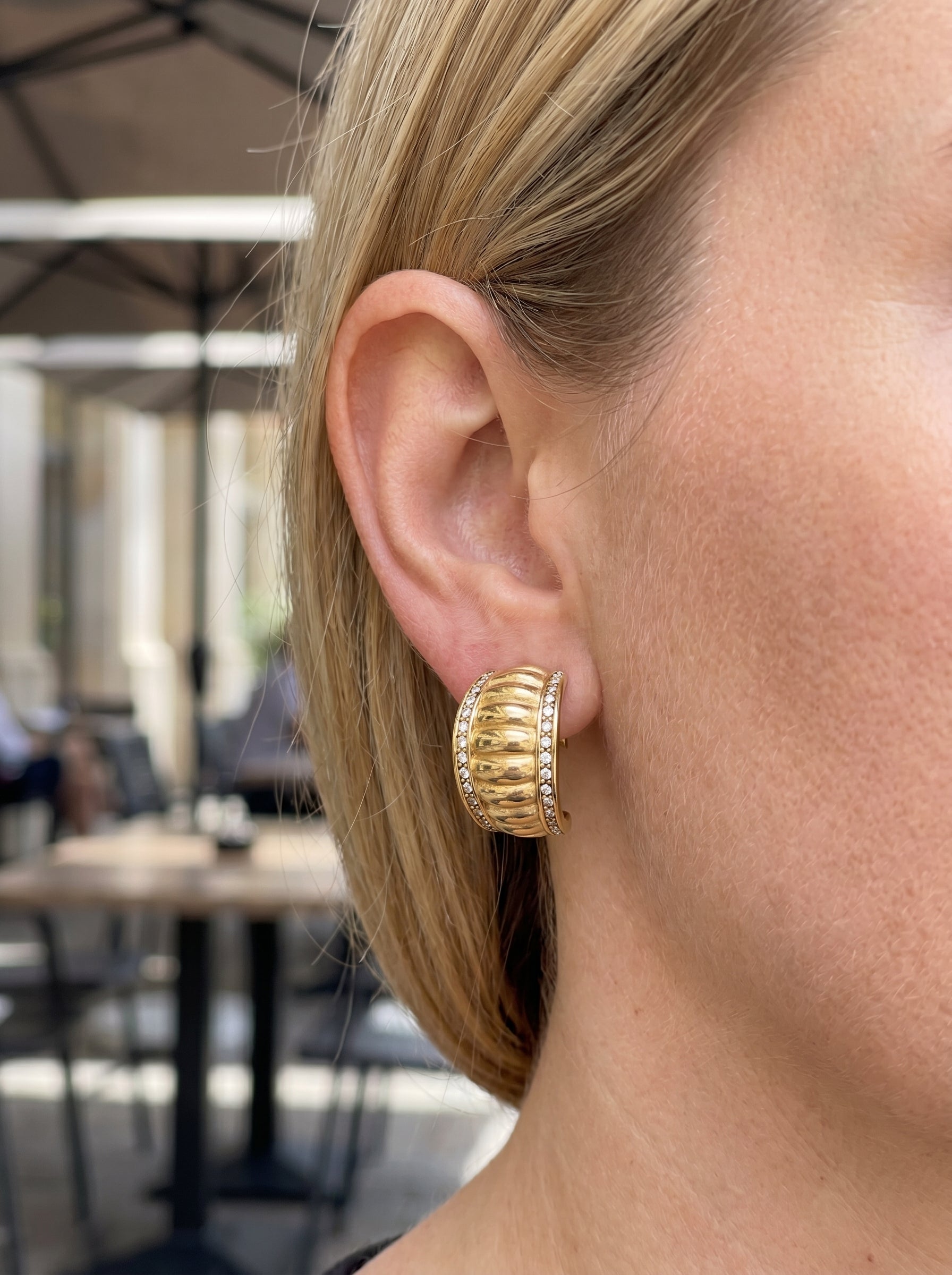 Ribbed Zircon Hoops