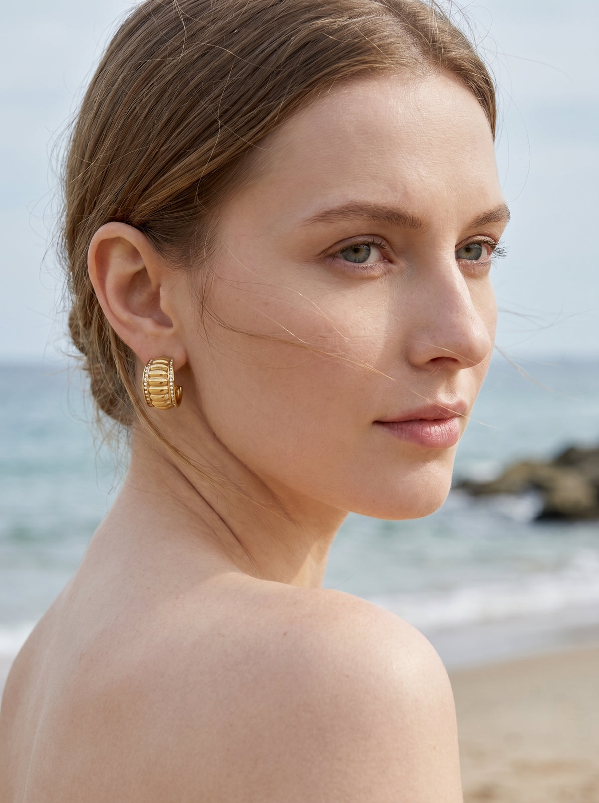 Ribbed Zircon Hoops