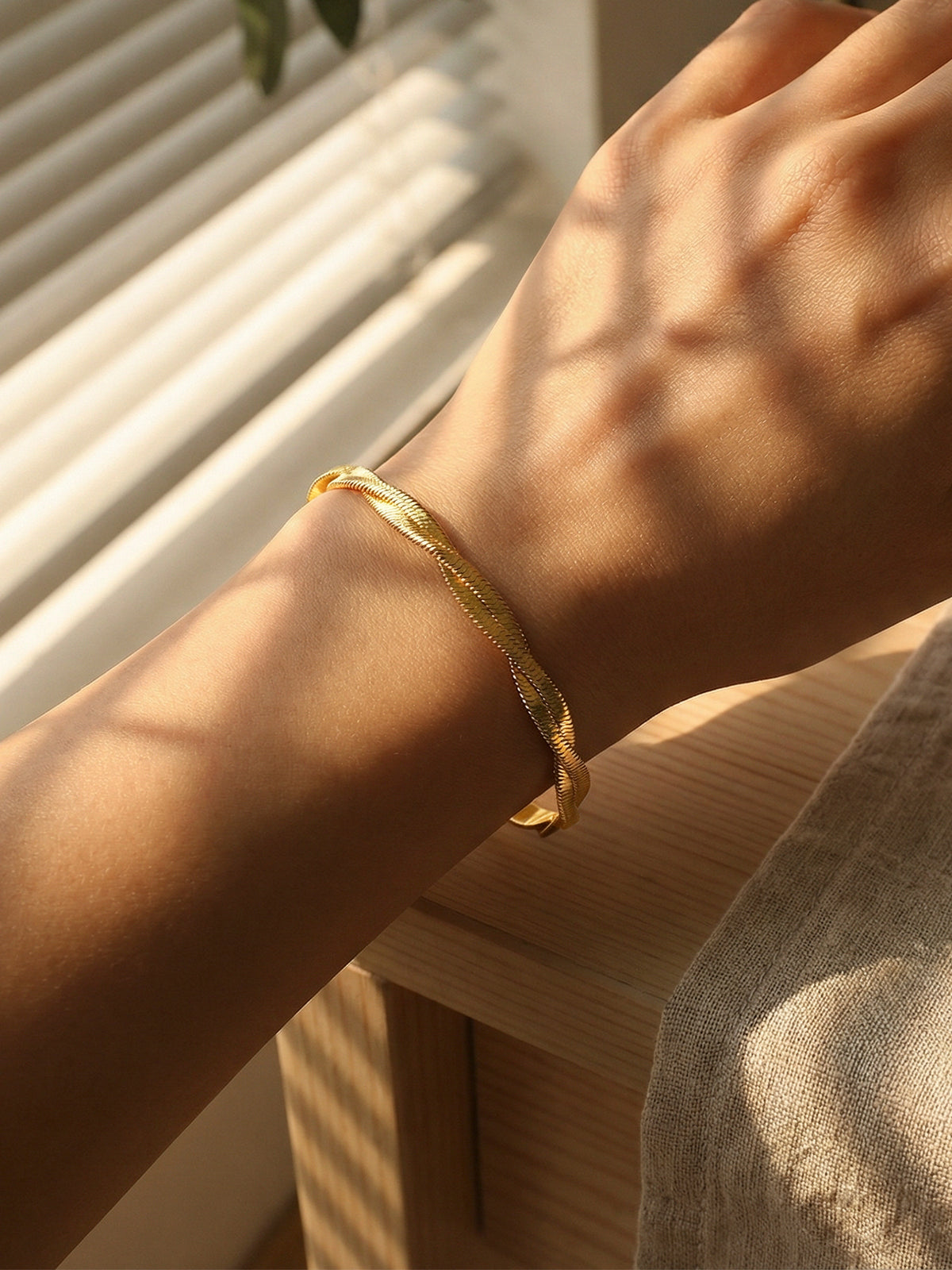 Twisted Herringbone Chain Bracelet
