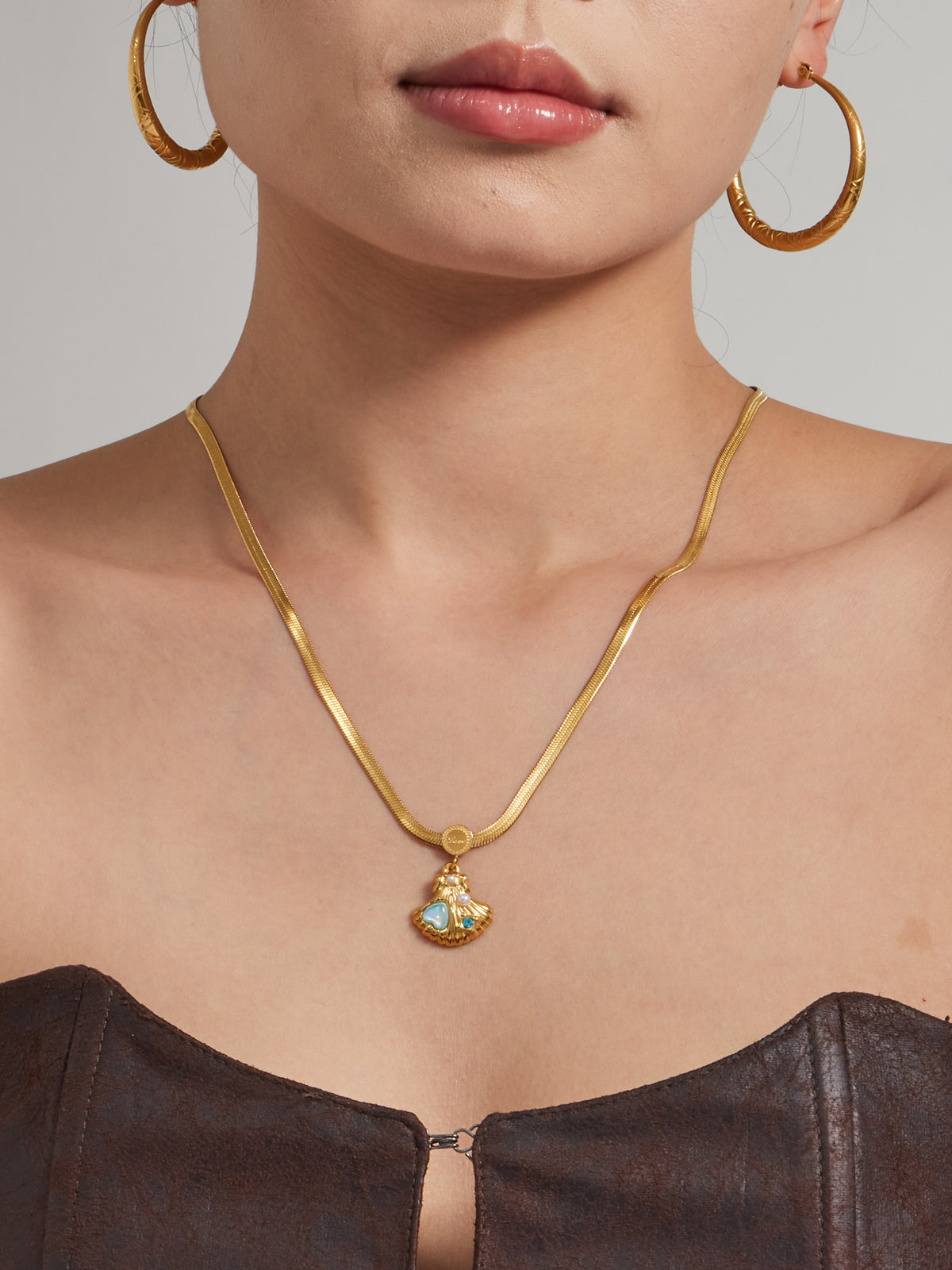 Ocean Treasure Shell Pendant Necklace