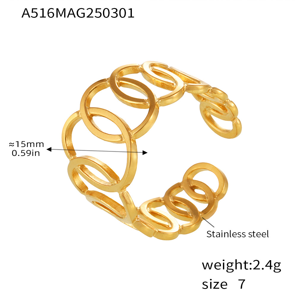 Sculptural Oval Link Ring